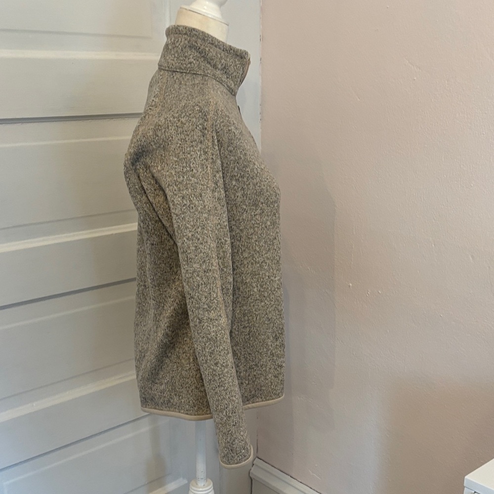 Patagonia Tan Fleece 1/4 Pullover Sweater - Picture 9 of 10